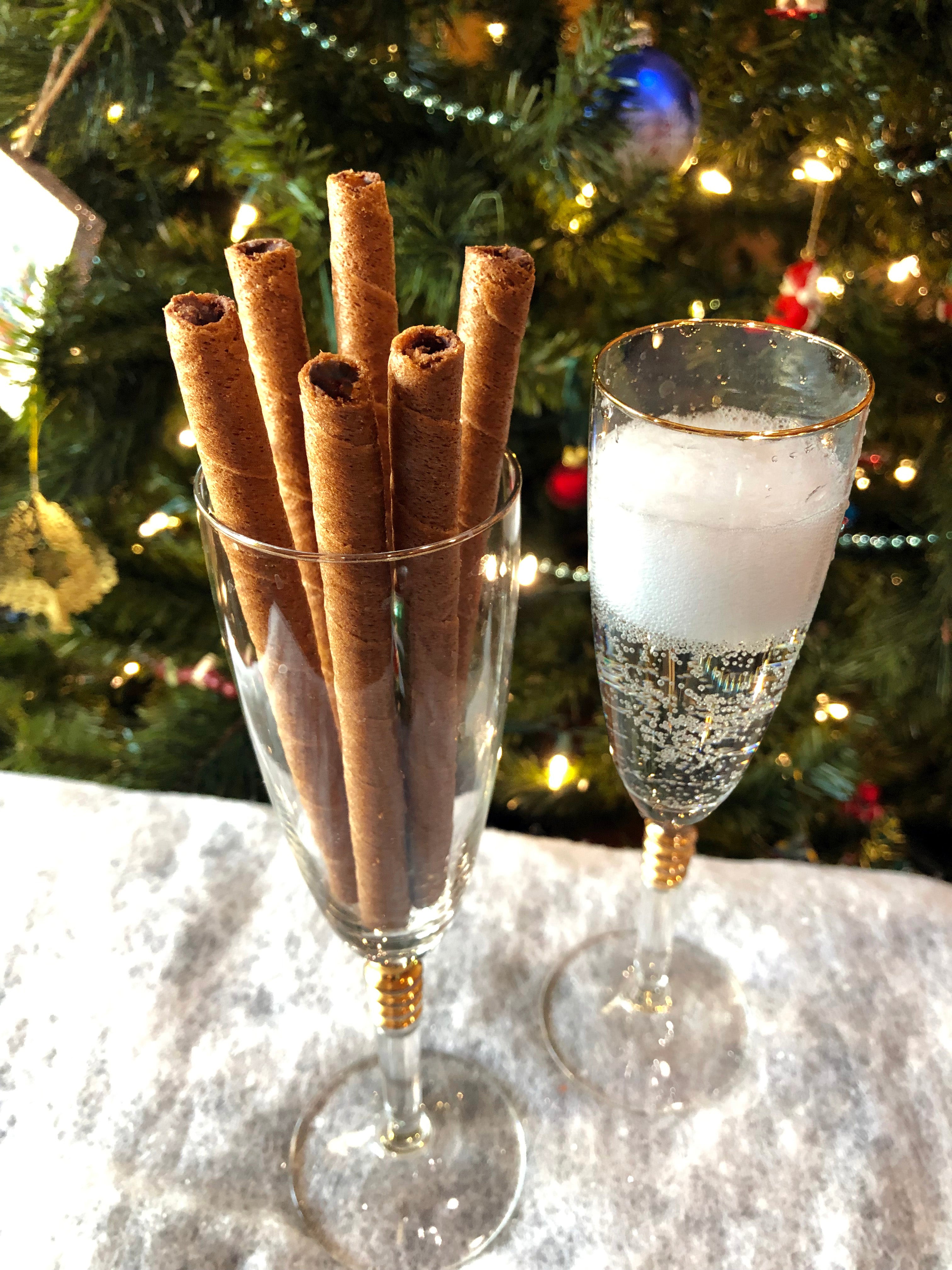 Dolcetto Wafer Rolls - Chocolate Peppermint 12 oz