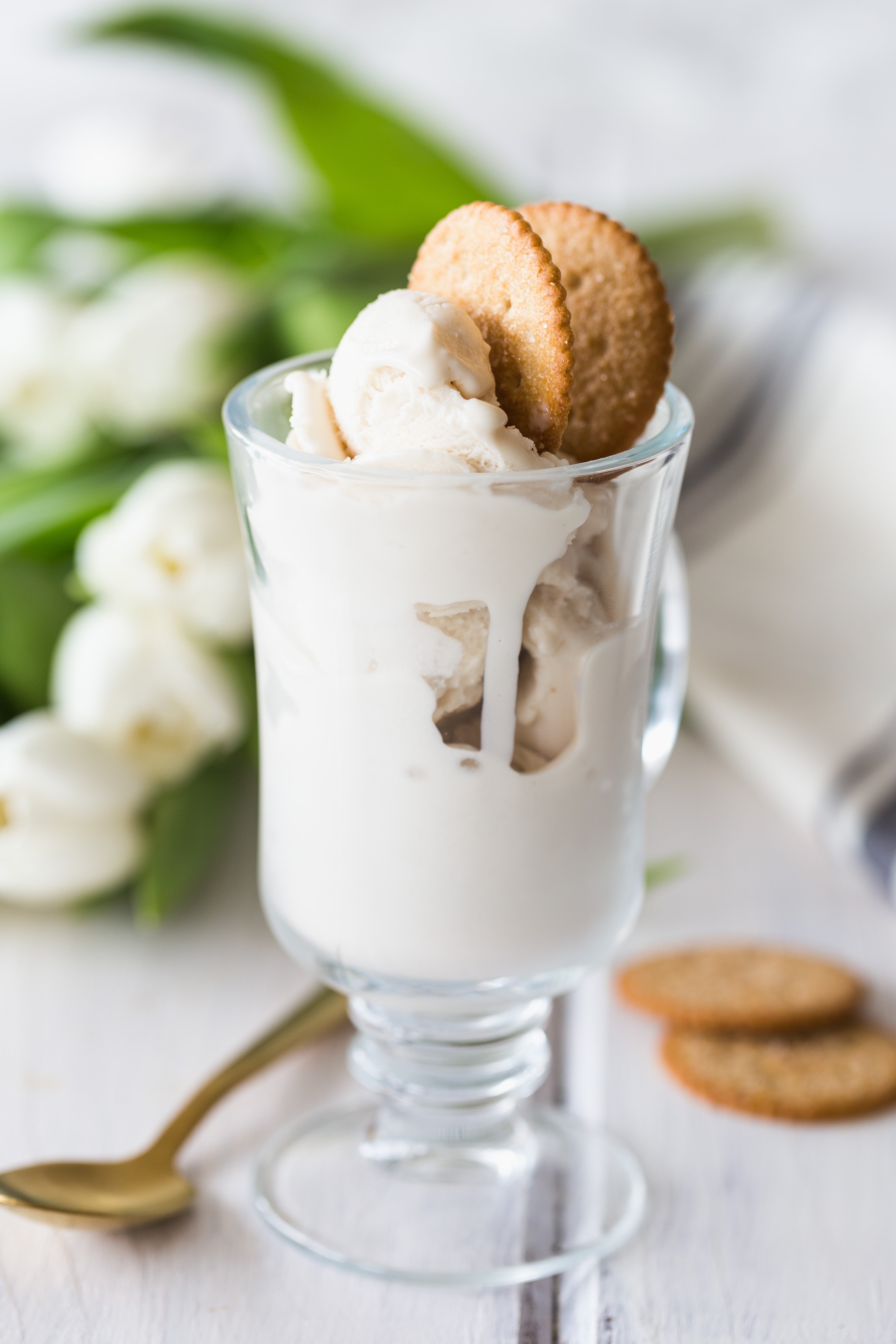 Mandy’s Cookie Thins - Crispy Coconut 4.6 oz tins